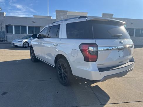 Used 2019 Ford Expedition Limited image 7