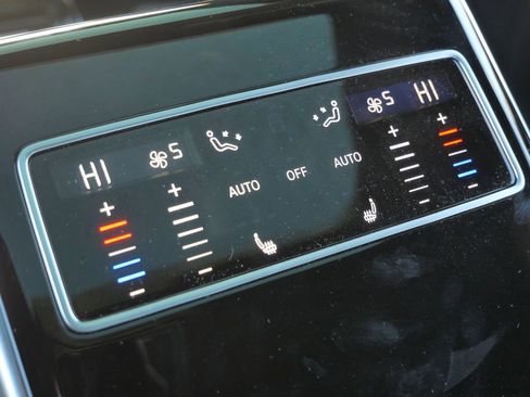 Used 2023 Audi S8 w/ S8 Comfort Plus Package image 34