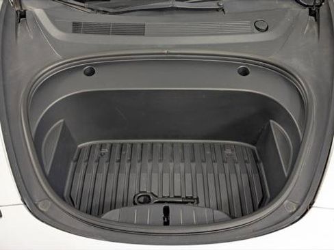 Used 2023 Tesla Model 3 Standard Range image 35