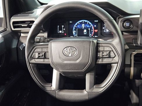 Certified 2025 Toyota Tacoma SR5 AWD/4WD image 26