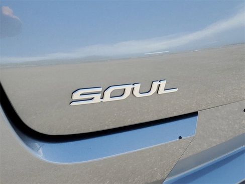 Used 2024 Kia Soul LX w/ Option Group 015 image 27
