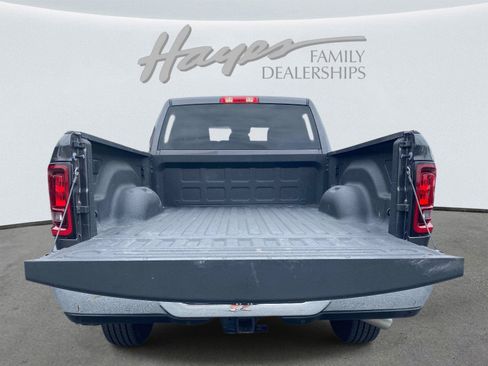 Used 2026 RAM 2500 Big Horn AWD/4WD image 7