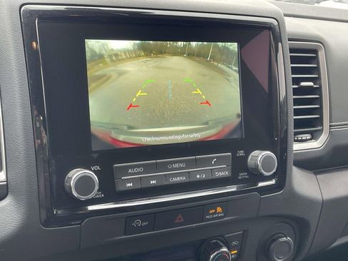 Used 2023 Nissan Frontier SV w/ SV Convenience Package image 27