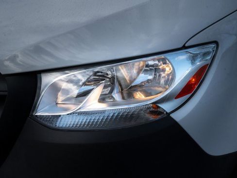 New 2025 Mercedes-Benz Sprinter 2500 image 8