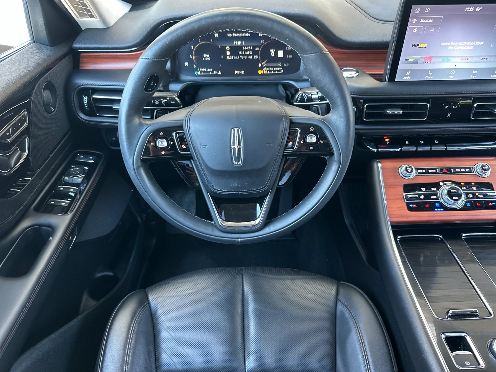 Certified 2024 Lincoln Aviator Reserve w/ Equipment Group 201A AWD/4WD image 15