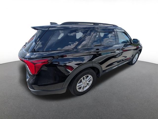 Used 2025 Ford Explorer Active AWD/4WD image 6