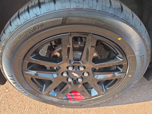 Used 2020 Chevrolet Traverse Premier w/ Redline Edition AWD/4WD image 10