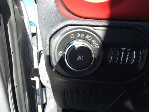 Used 2018 Jeep Wrangler Rubicon w/ Steel Bumper Group image 20