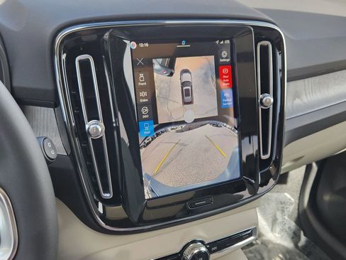 New 2026 Volvo XC40 B5 Ultra w/ Climate Package image 8