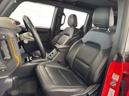 Used 2024 Ford Bronco Badlands w/ Sasquatch Package AWD/4WD image 15