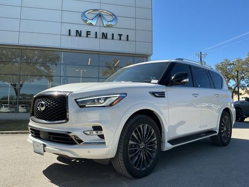 Certified 2024 INFINITI QX80 Sensory image 1