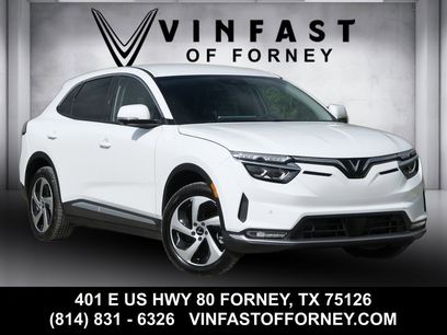 New 2025 VinFast VF 8 Eco