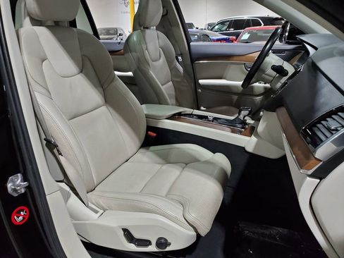 Used 2018 Volvo XC90 T6 Inscription w/ Convenience Package AWD/4WD image 13