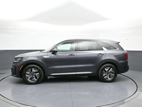 Certified 2021 Kia Sorento EX FWD image 9