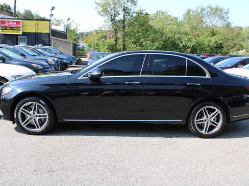 Used 2017 Mercedes-Benz E 300 4MATIC image 13
