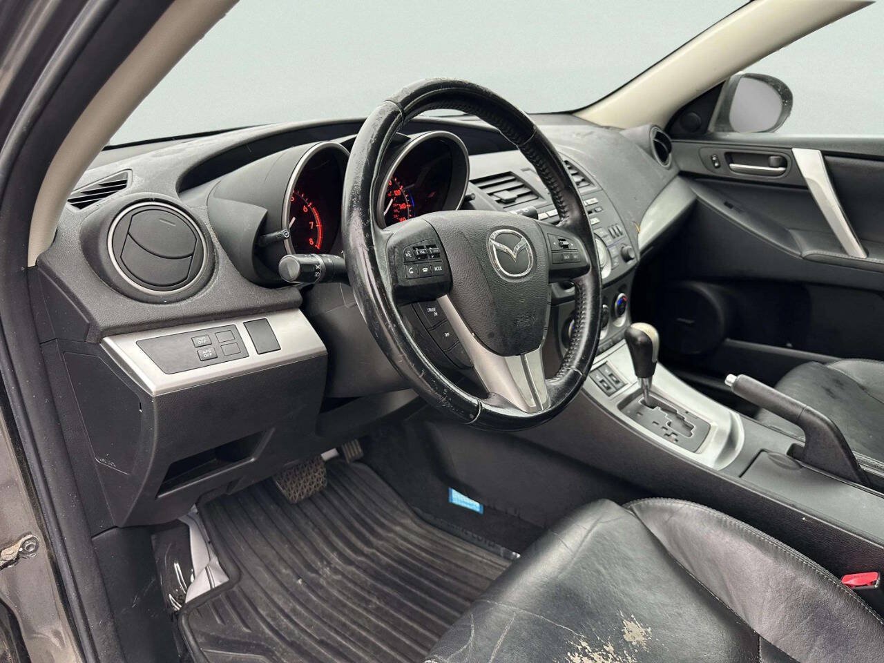 Used 2010 MAZDA MAZDA3 s Grand Touring FWD image 35