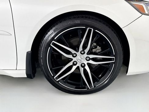 Certified 2022 Honda Accord Touring image 32