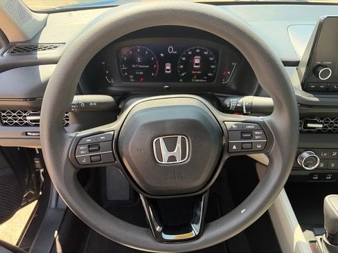 Used 2025 Honda Accord SE image 14