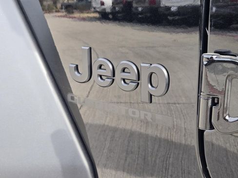 New 2026 Jeep Gladiator Sport image 7