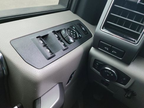 Used 2015 RAM 1500 Tradesman w/ Power & Remote Entry Group image 12