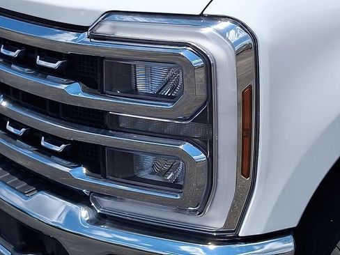 Used 2024 Ford F250 Lariat w/ Lariat Ultimate Package AWD/4WD image 29