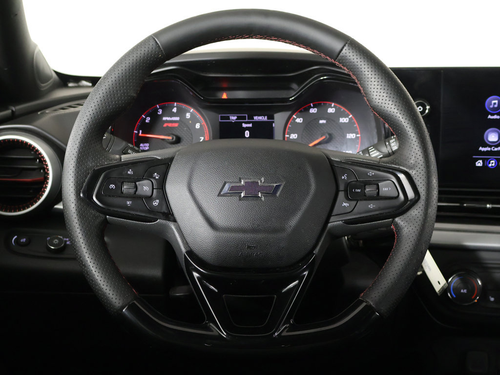 Used 2025 Chevrolet Trax RS w/ Driver Confidence Package FWD image 34