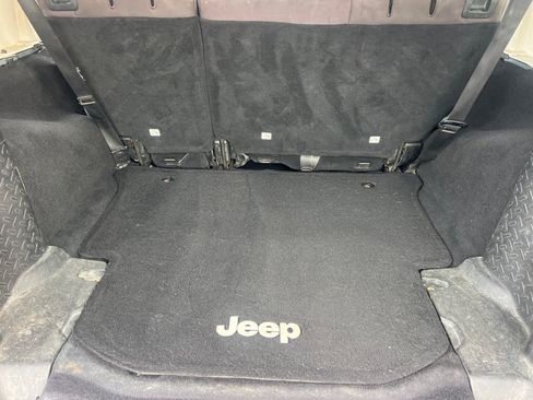 Used 2015 Jeep Wrangler Unlimited Sport w/ Power Convenience Group AWD/4WD image 18