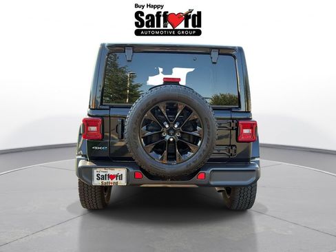 Used 2024 Jeep Wrangler Unlimited Sahara AWD/4WD image 11