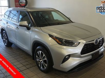 Used 2023 Toyota Highlander XLE