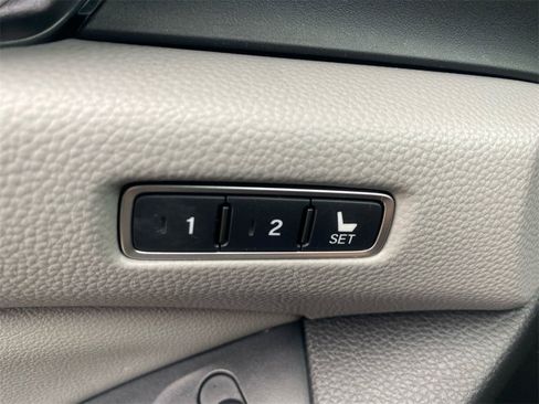 Used 2019 Honda Accord EX-L image 19