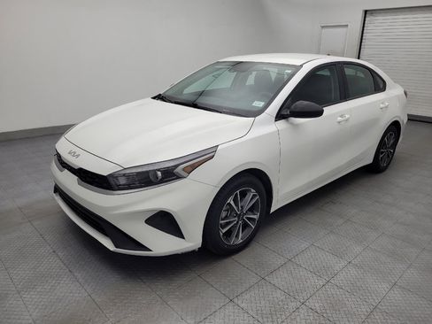 Used 2024 Kia Forte LXS FWD image 2