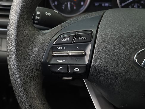 Used 2019 Hyundai Elantra SE w/ Cargo Package image 15