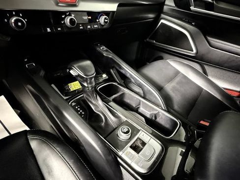 Used 2021 Kia Telluride S FWD image 21