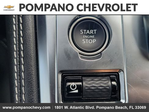 Used 2025 Jaguar F-PACE R-Dynamic S image 30