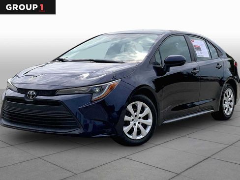Used 2024 Toyota Corolla LE FWD image 1