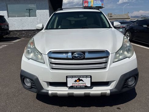 Used 2014 Subaru Outback 2.5i Limited w/ Moonroof Package AWD/4WD image 2