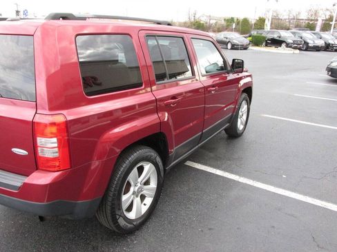 Used 2014 Jeep Patriot Latitude FWD image 41