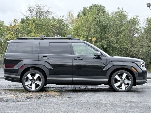 New 2025 Hyundai Santa Fe Limited image 9