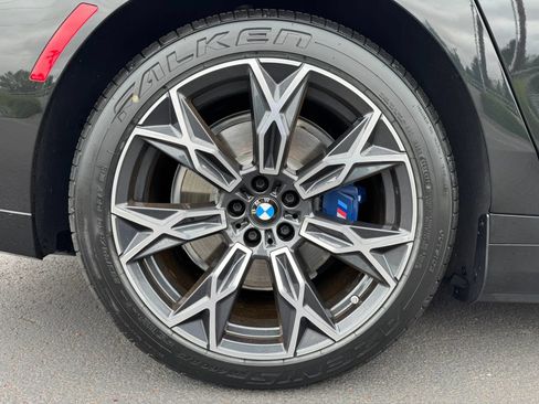 Used 2023 BMW i7 xDrive60 AWD/4WD image 17