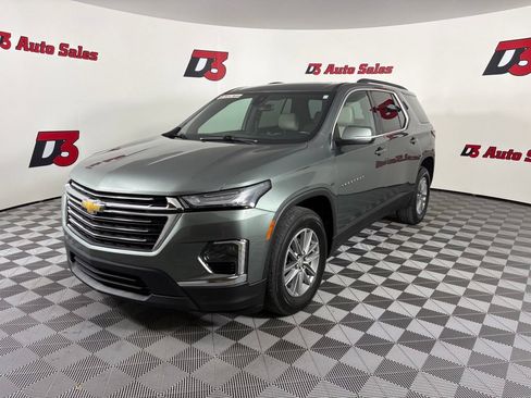 Used 2022 Chevrolet Traverse LT AWD/4WD image 2