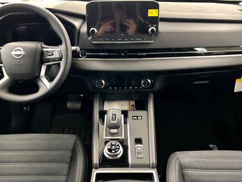 New 2026 Nissan Rogue SL image 13