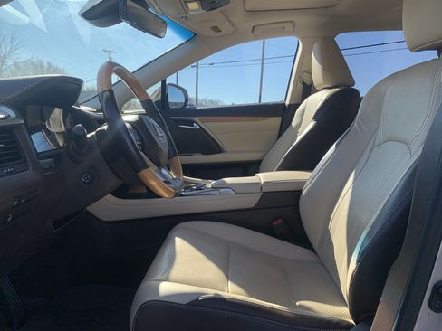 Used 2019 Lexus RX 350L FWD image 16