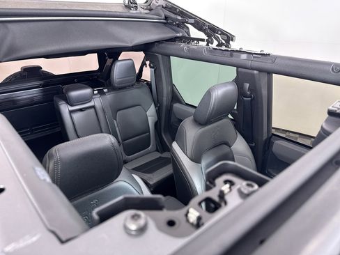 Used 2024 Ford Bronco Black Diamond image 5
