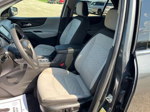Used 2018 Chevrolet Equinox LT FWD image 24