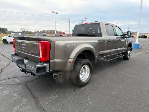 Used 2023 Ford F350 XLT image 9