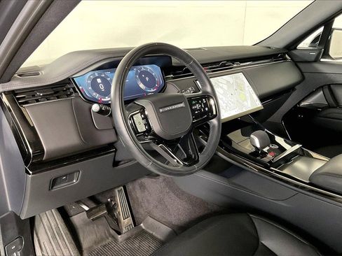 Used 2025 Land Rover Range Rover Sport Dynamic SE image 14