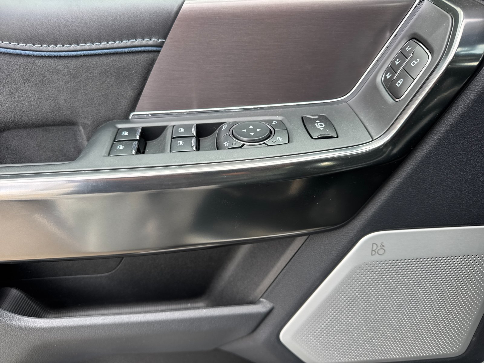New 2026 Ford F250 Platinum AWD/4WD image 11