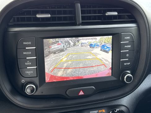 Used 2021 Kia Soul GT-Line FWD image 17