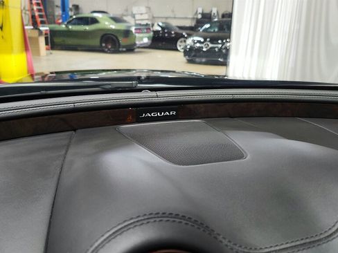 Used 2017 Jaguar XJ L Portfolio AWD/4WD image 31
