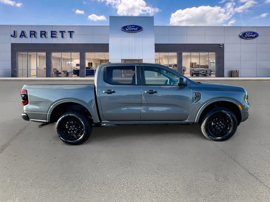 New 2026 Ford Ranger XLT w/ Black Appearance Package RWD image 8